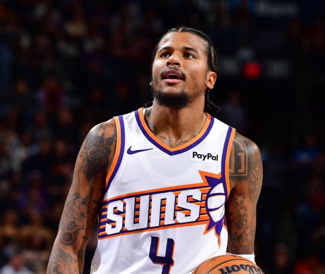 据报道，杰伦·格林明天复出。也就是说，太阳在本赛季关键阶段完全恢复健康了！如果明