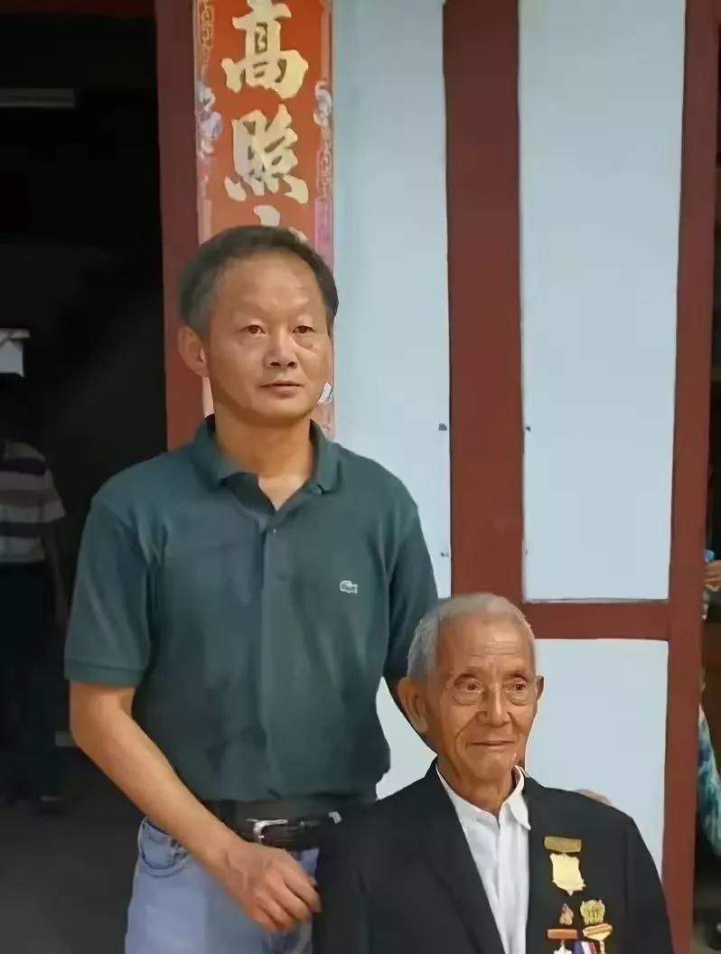 2016年春，孙立人将军的嫡长子孙安平，携手爱妻，踏上归途，深情地回到了那片养育