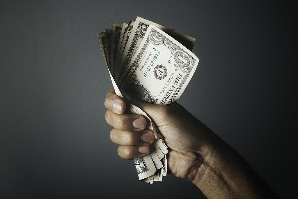 四川国资“送钱送资源”仍难免亏损，多龙铜矿“探转采”，宏达股份股价一年涨幅超180%