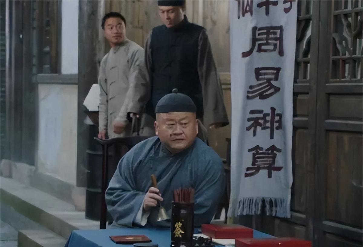 民间俗语中说“断掌一条线，富贵不相欠”，这句话具体到底是什么意思，你是断掌的吗？