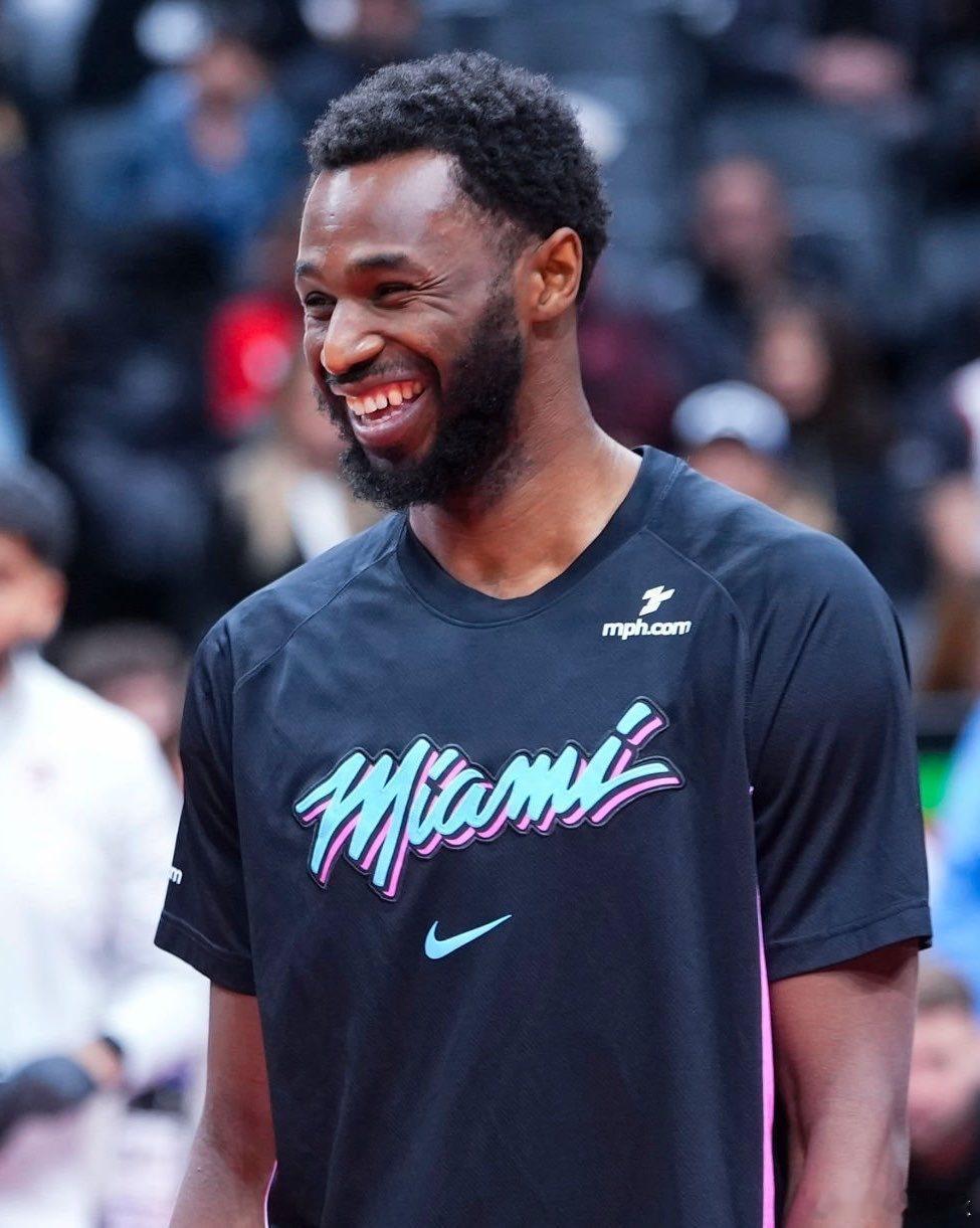 维金斯对附加赛充满信心：“我们之前做到了，为什么不再做一次呢。”热火vs黄蜂nb