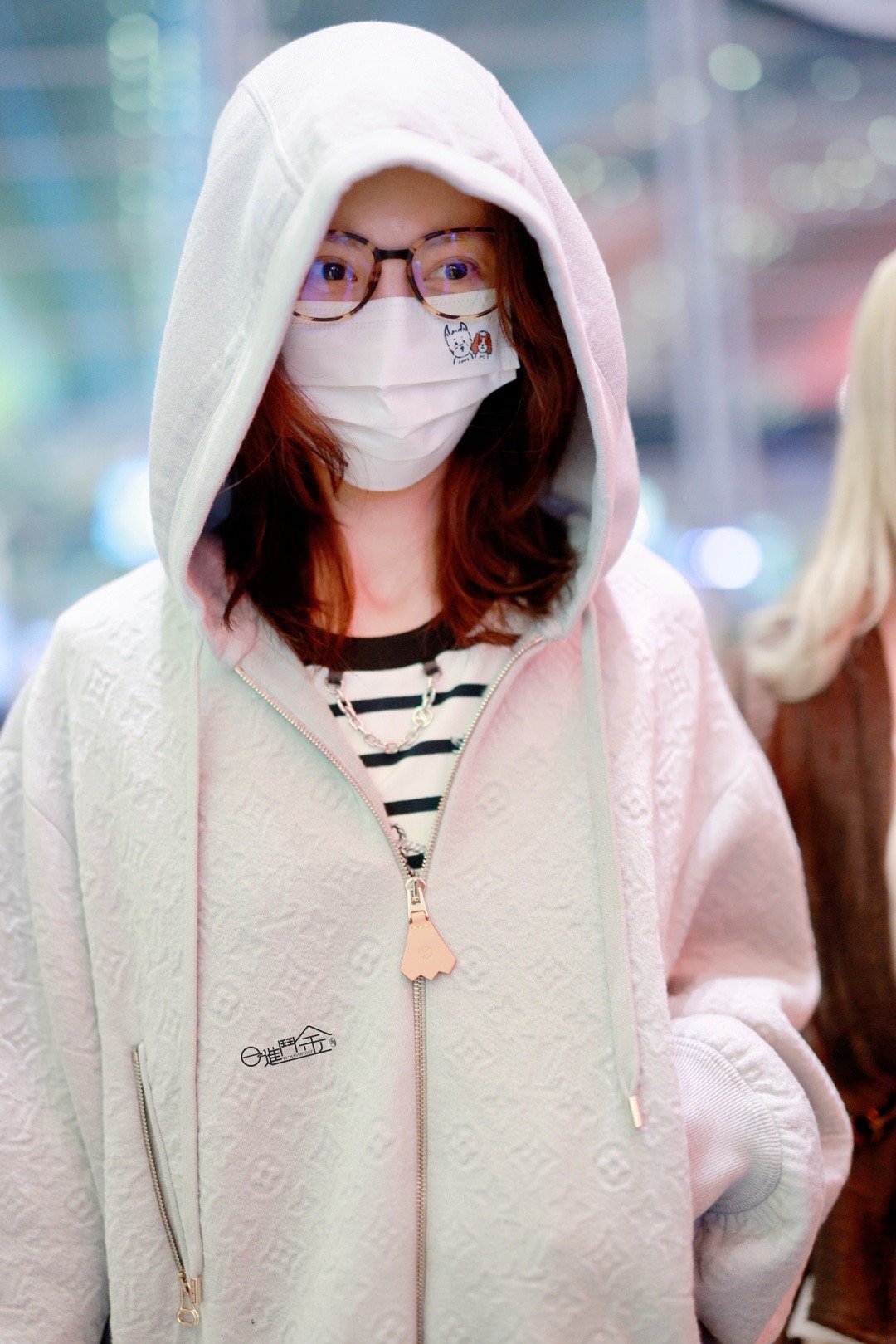 #金晨[超话]# [送花花]#爱金晨的每一天# [送花花]#大喜来啦# 又是因为