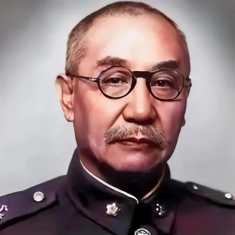 1945年10月，阎锡山下令将侍从秘书李蓼源带去荒郊外活埋，执行命令的师长犹豫了