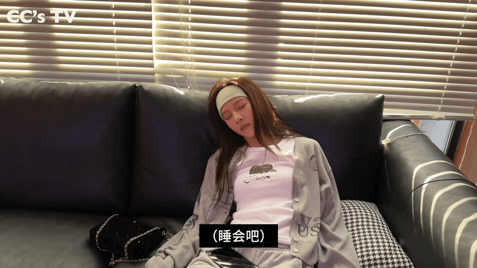 宋妍霏53分钟的vlog给我看爽了 宋妍霏这期vlog是综艺水平吧，53分钟看得