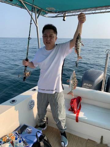 第一次在于谦脸上看到无语 于谦：我玩过的串比你走过的路都多。年轻人：那你猜这个？