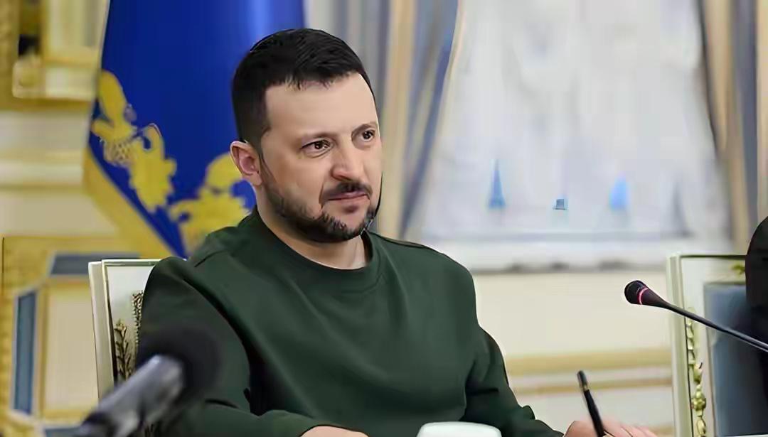 最新的谈判结束，泽连斯基给全世界表明态度，乌克兰决不投降，硬到最后。
泽连斯基这