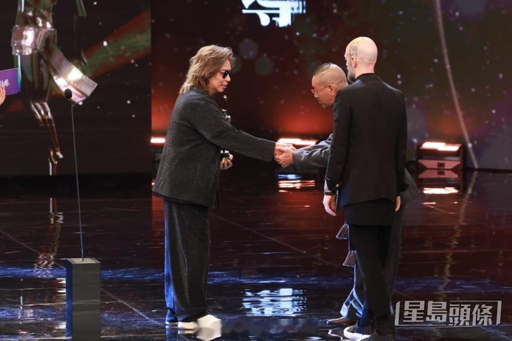 星岛：金像奖2026丨麦浚龙《风林火山》夺最佳美术指导将办大型庆功宴 谈及拍外传