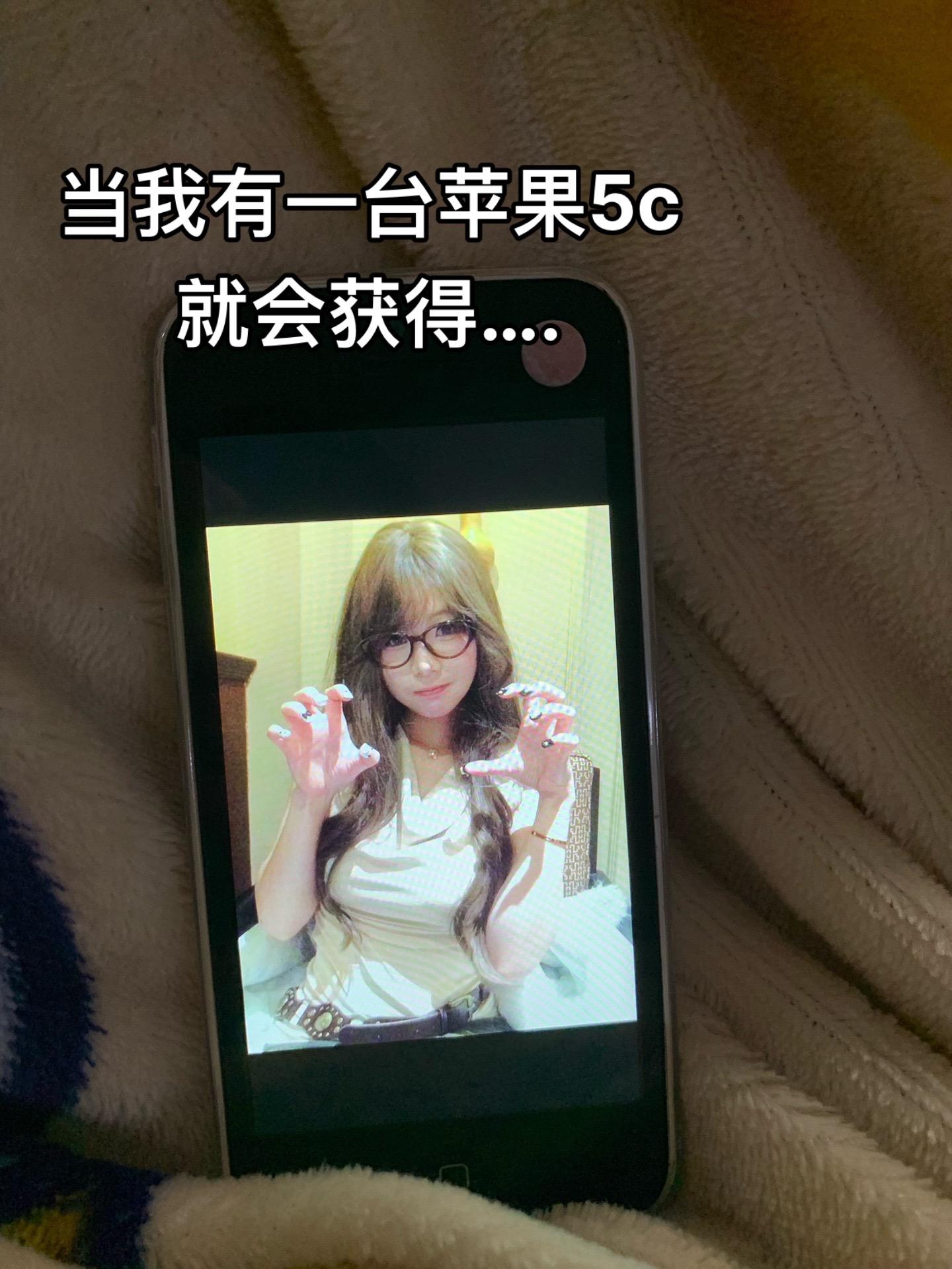 低配版ccd质感。古早氛围感拿捏了