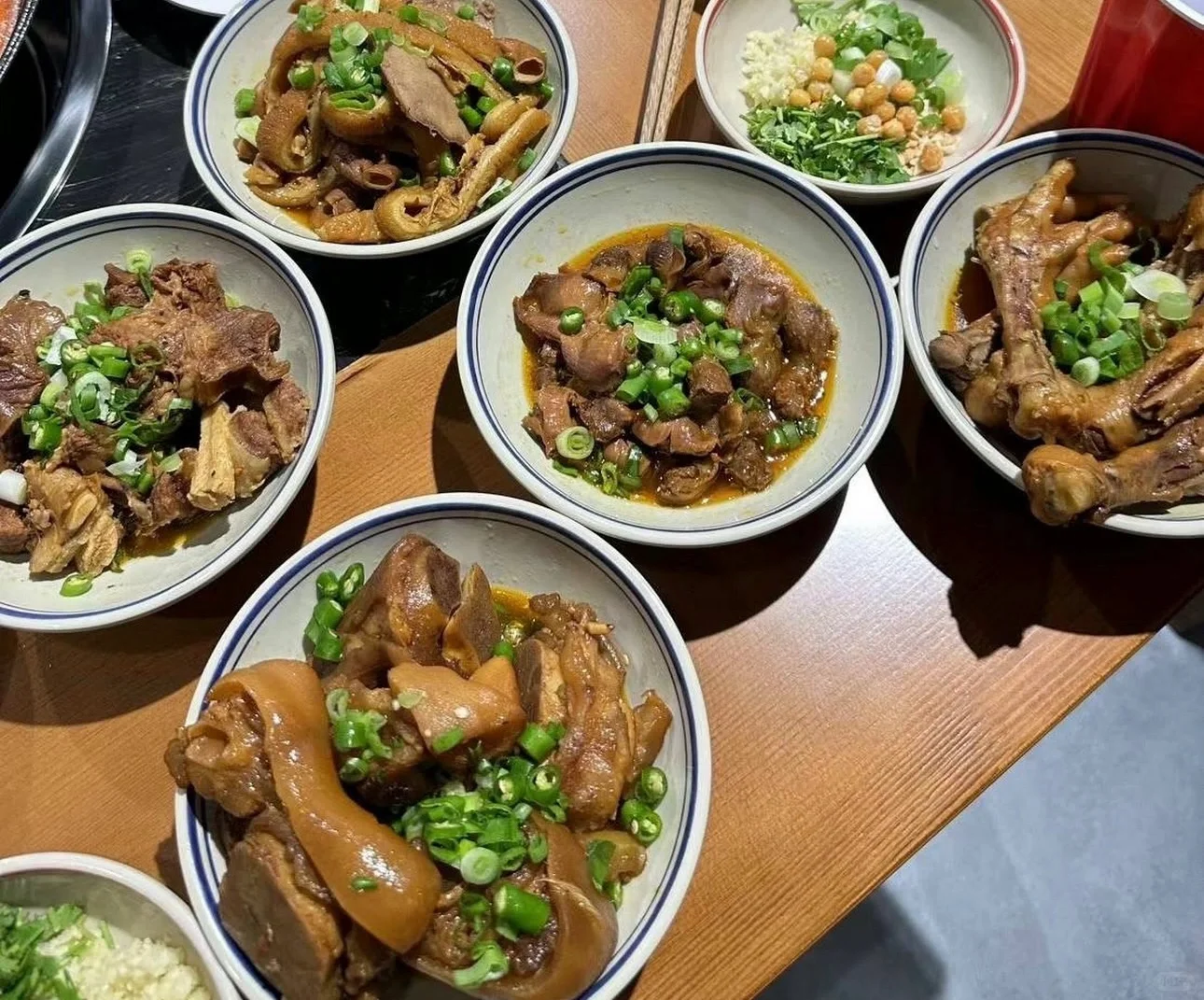 麻辣滚烫！迪拜上榜美食火锅合集