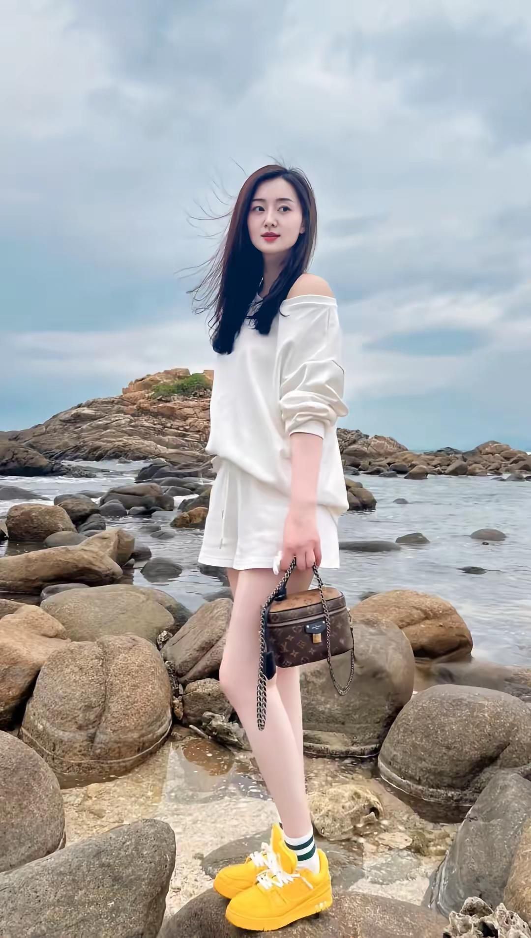 你想走，于是我们南辕北辙不再相见。