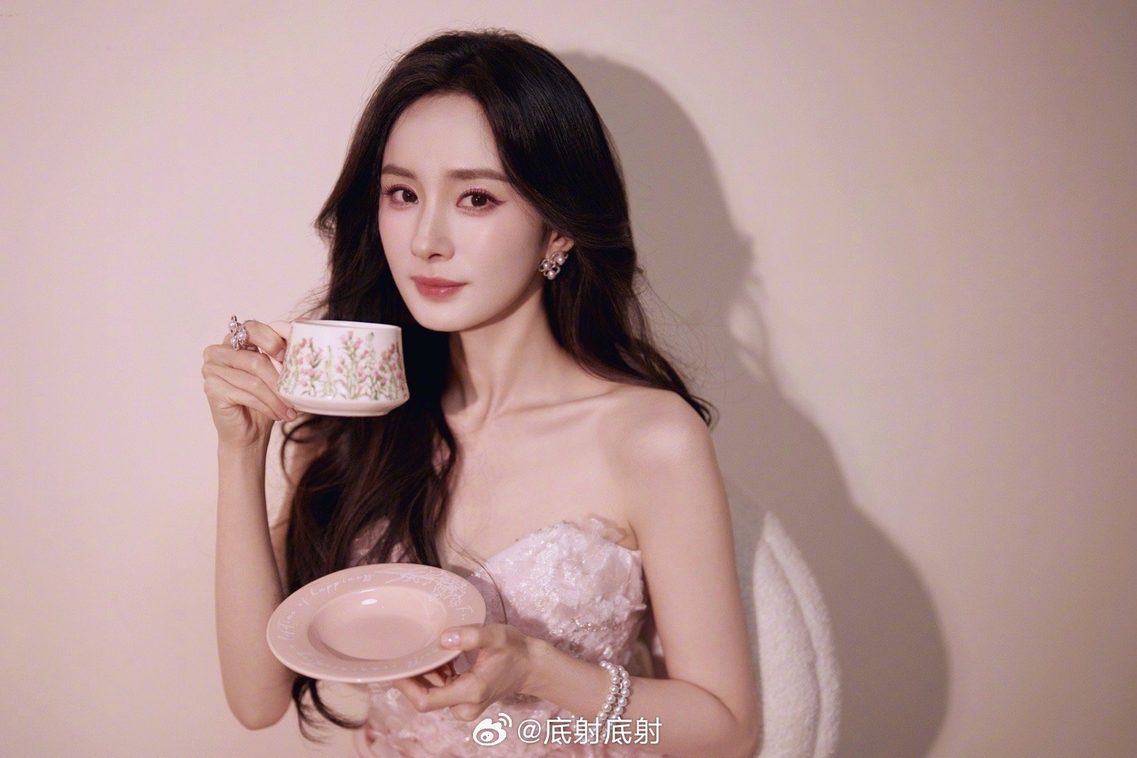 杨幂[锦鲤附体][锦鲤附体][舔屏][舔屏][舔屏][舔屏][舔屏][舔屏][舔