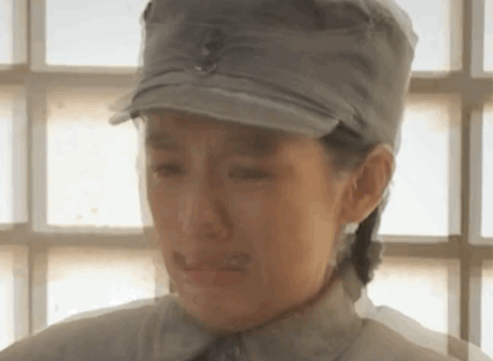 感觉老也这是素人男友吧。。。看着蛮高瘦的。。帅哥身材。。 