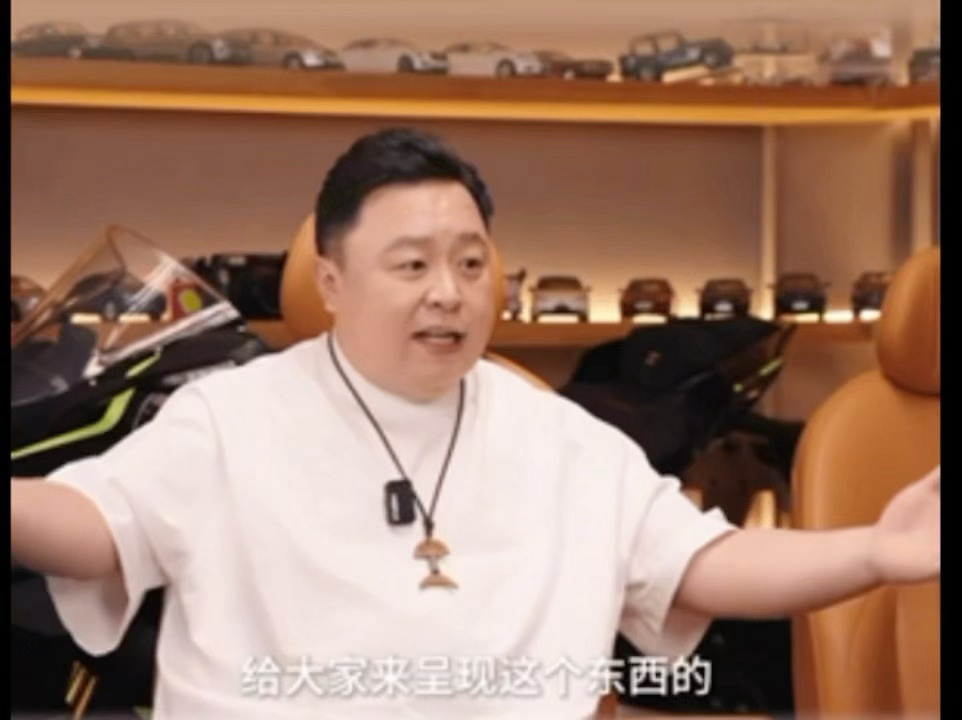 阎鹤祥憎恨国内脱口秀比赛赛制阎鹤祥说脱口秀赛制是资本逻辑 敢说实话的人总是最难得