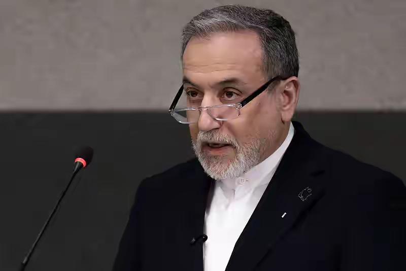 伊外长称伊朗与美交流信息没有谈判 伊朗外长阿拉格齐称，伊朗经调解方与美国只是“交