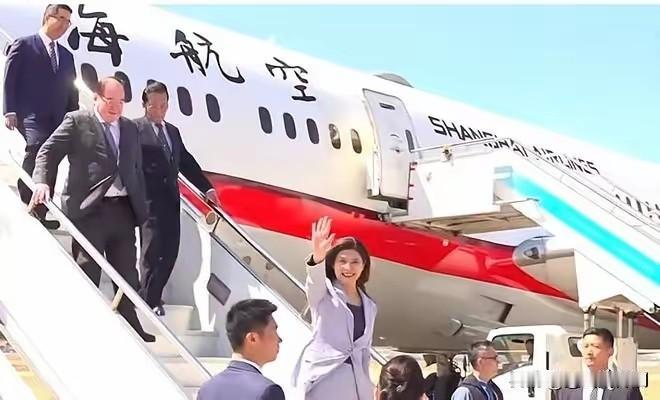 认清现实：国民党无权单独落实十条惠台政策，关键仍在民进党当局
国民党主席郑丽文从