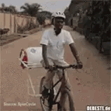 图一：还别说，这个设计挺好的。都不用电还把衣服洗干净了。
图二：一根山药有多长，