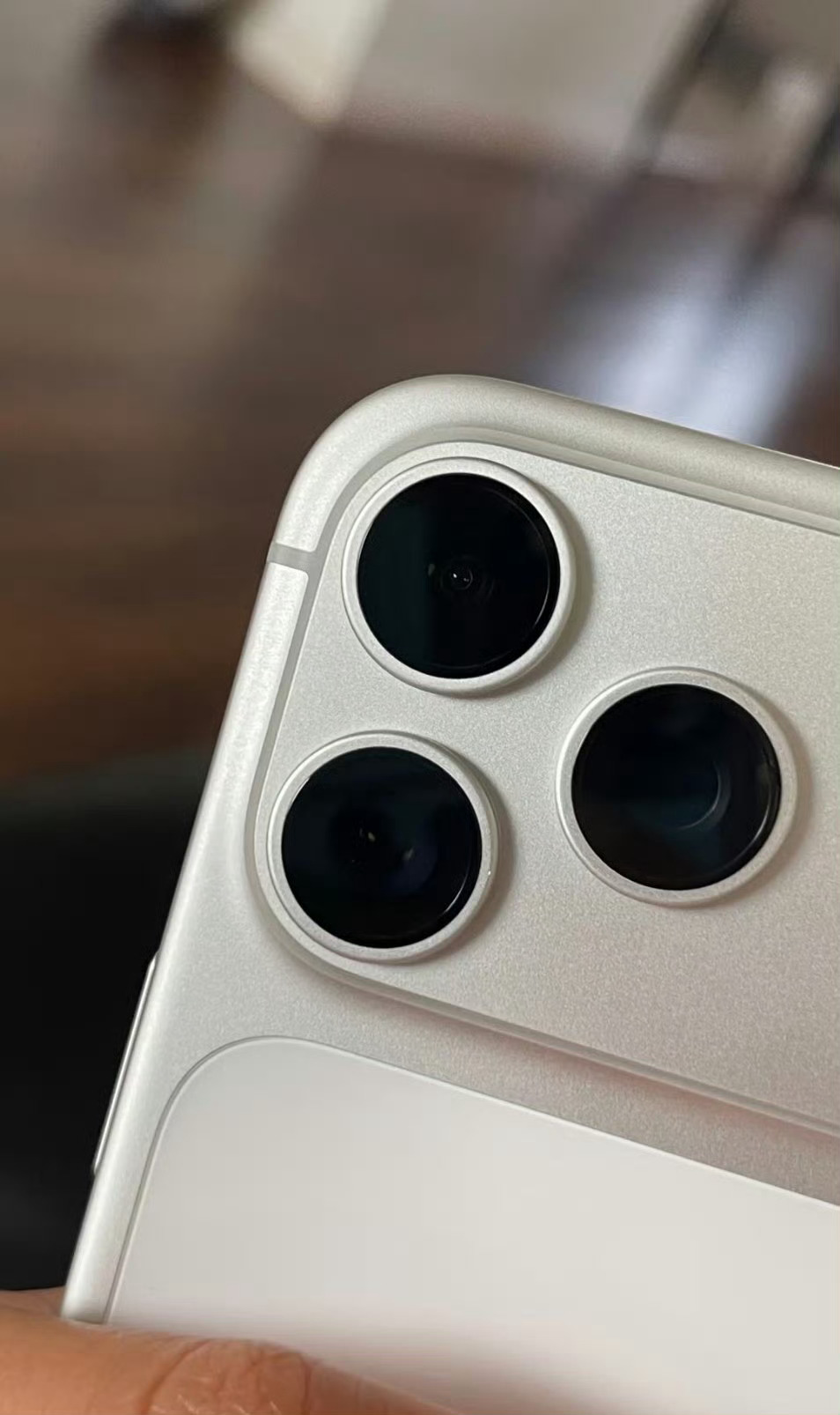 iPhone18将首次启用三星相机不管是用三星相机还是索尼相机，用户侧其实感知并