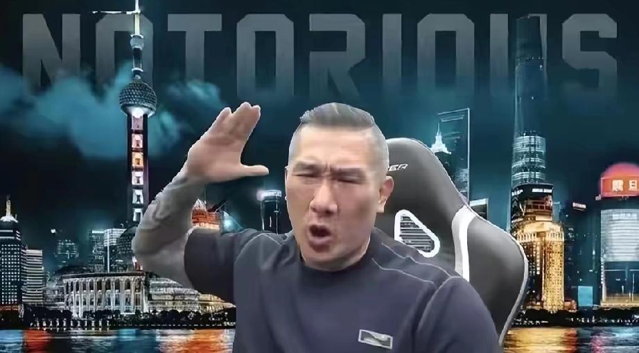 台湾有个叫陈之汉的网红，大家都叫他“馆长”，最近因为一句话火了，他说“两岸统一成