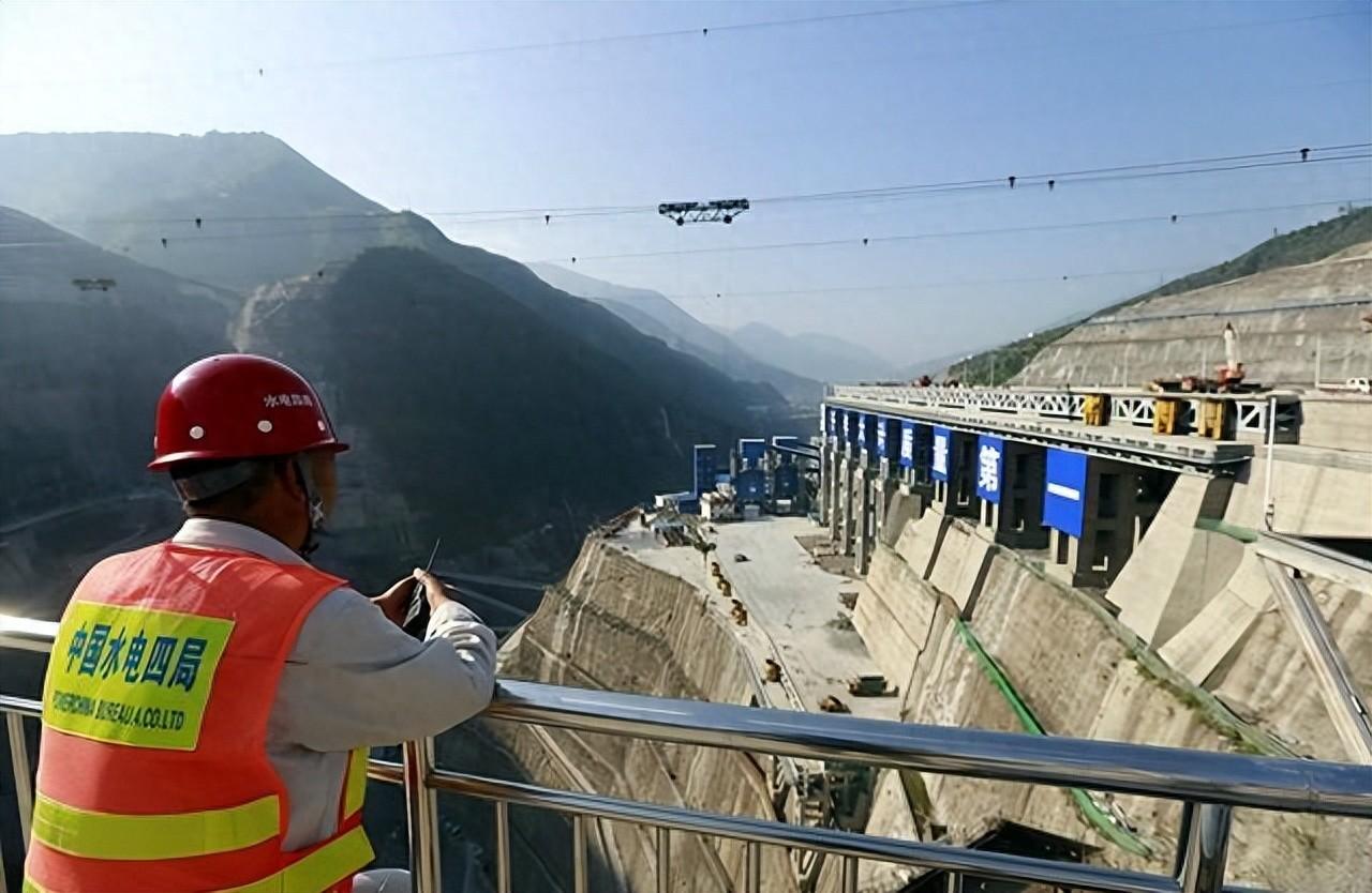 美国工程师：摸不透中国人，大力发展水力发电，却不知里面的危害

1927年，一位