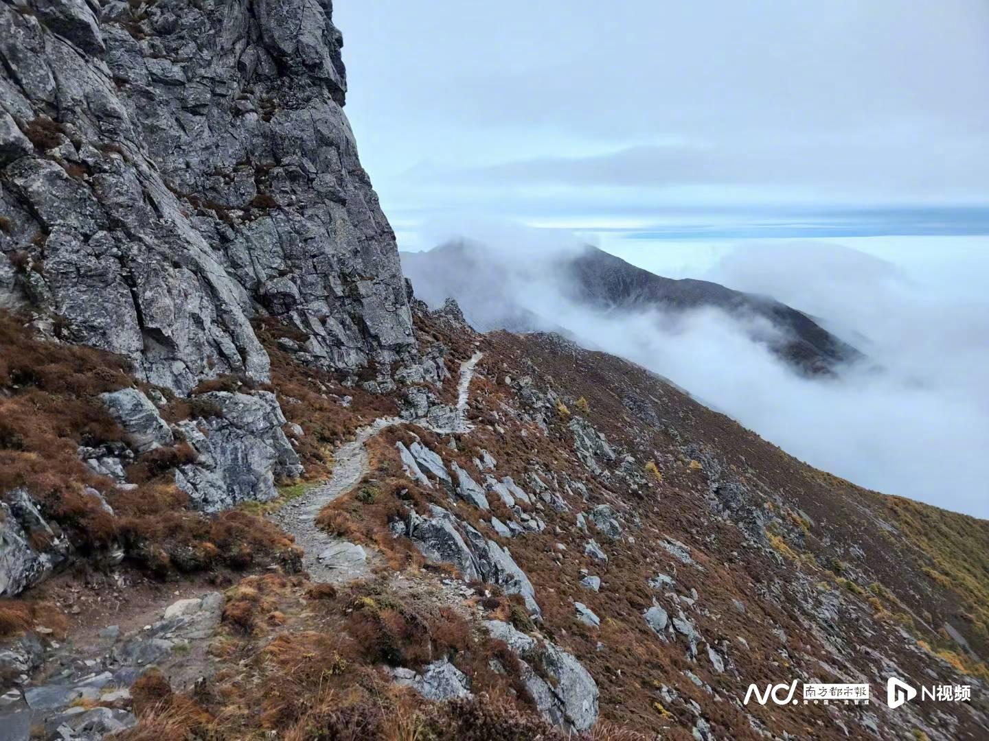 #夏特古道乌孙古道等徒步线路封闭#【夏特古道、乌孙古道等徒步线路封闭！南都曾曝光