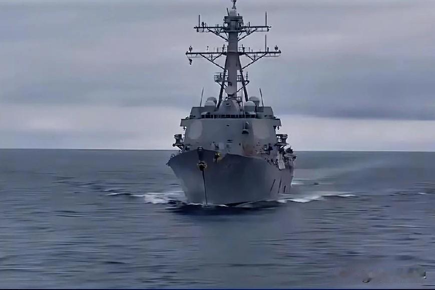 11月28日下午最新消息速报，全都不容错过，第二条， 新西兰舰艇过航台海遭中方警