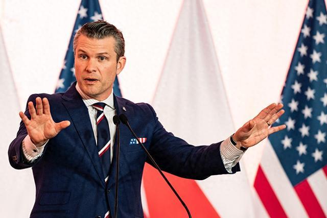 美国不讲武德，一艘伊朗护卫舰，刚参加完联合演习，在回国的海上，结果被美国潜艇击沉