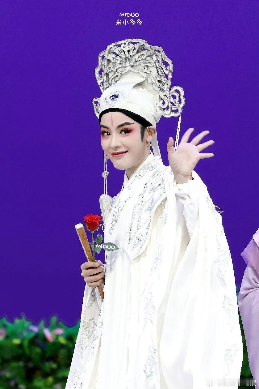 #我们的歌奥运版音乐接力赛##我们的歌# 这海报设计的也太用心了吧，看着歌手们一