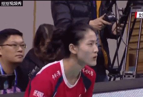 无奖竞猜！刁琳宇发球在找谁呢？