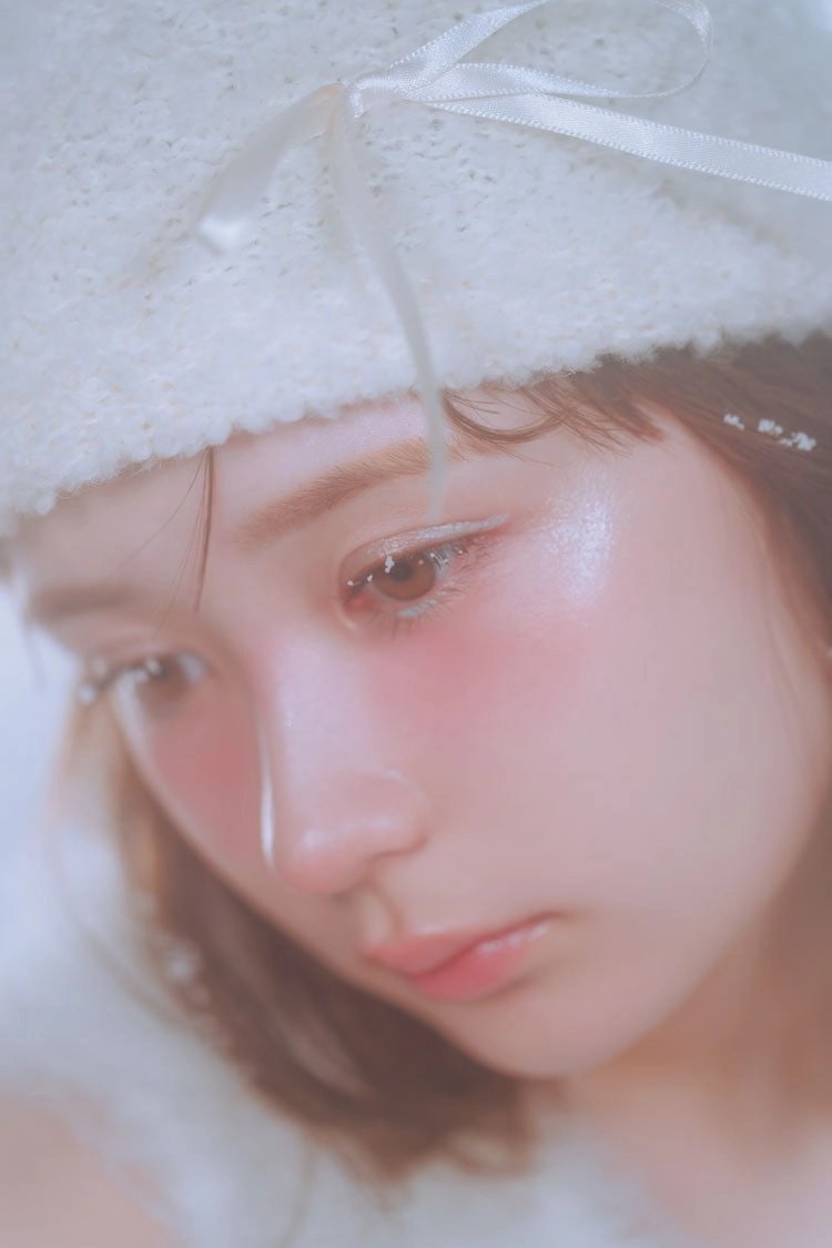 日娱新闻畑芽育 畑芽育 杂志《Ray》2024年12月号无字美图。 