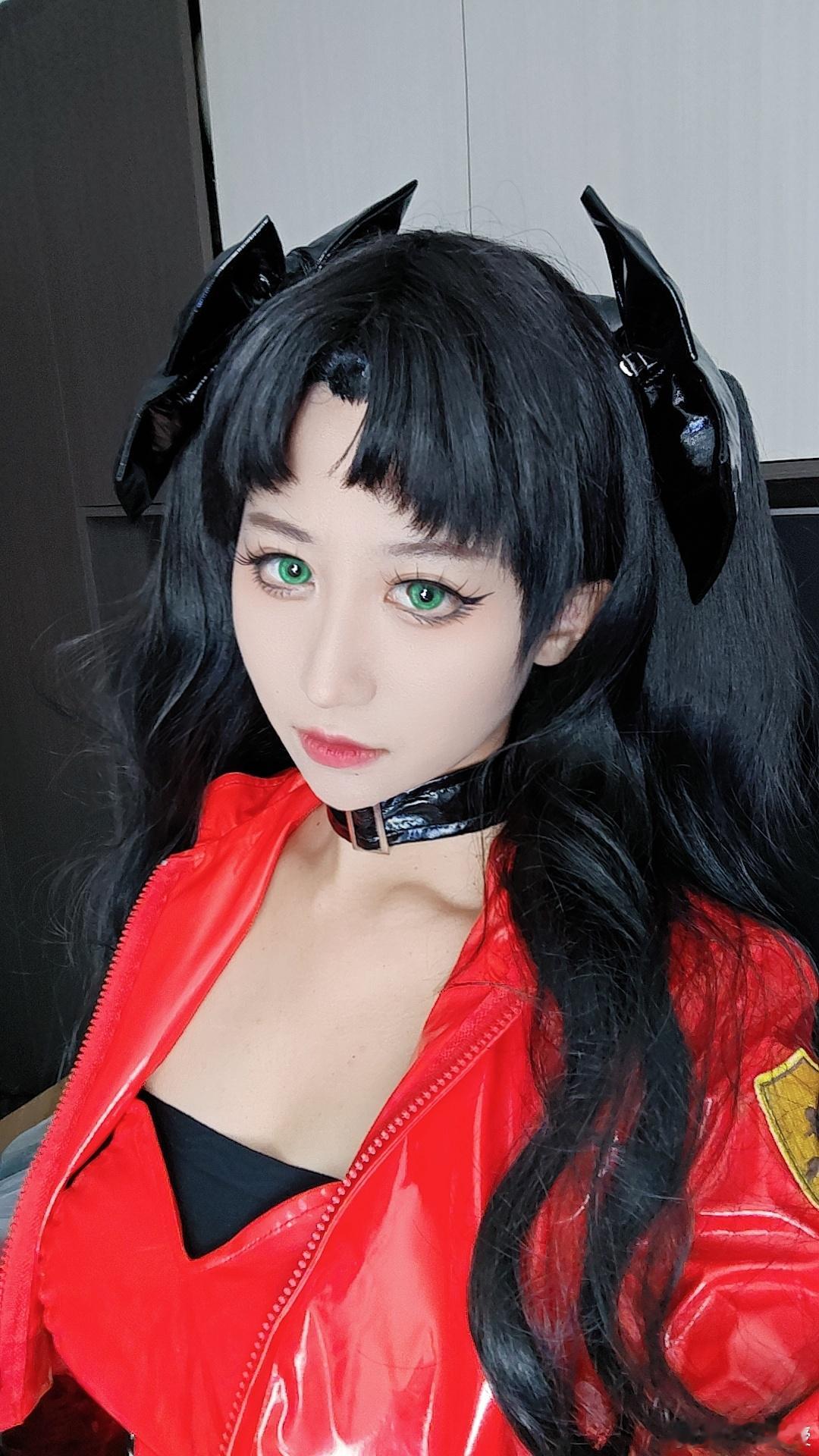 今天是马修和远坂凛#cos##fgo##马修##远坂凛# 远坂凛赛车服cos ​