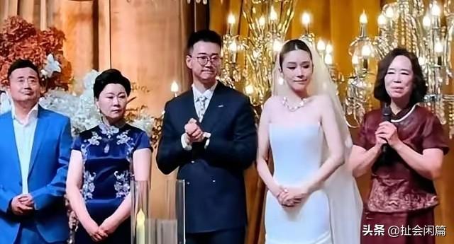 海燕和闫光明的儿子结婚，婚礼办的非常的排场，不论是酒席的规格还是来宾的氛围都堪称