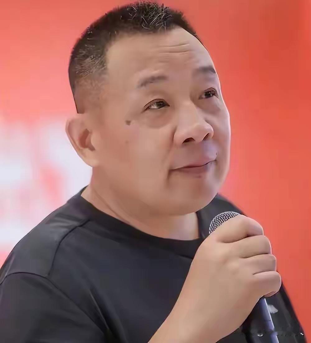 胖东来将闭门老店28个收银口排长龙

胖东来许昌生活广场官宣12月租约到期不再续