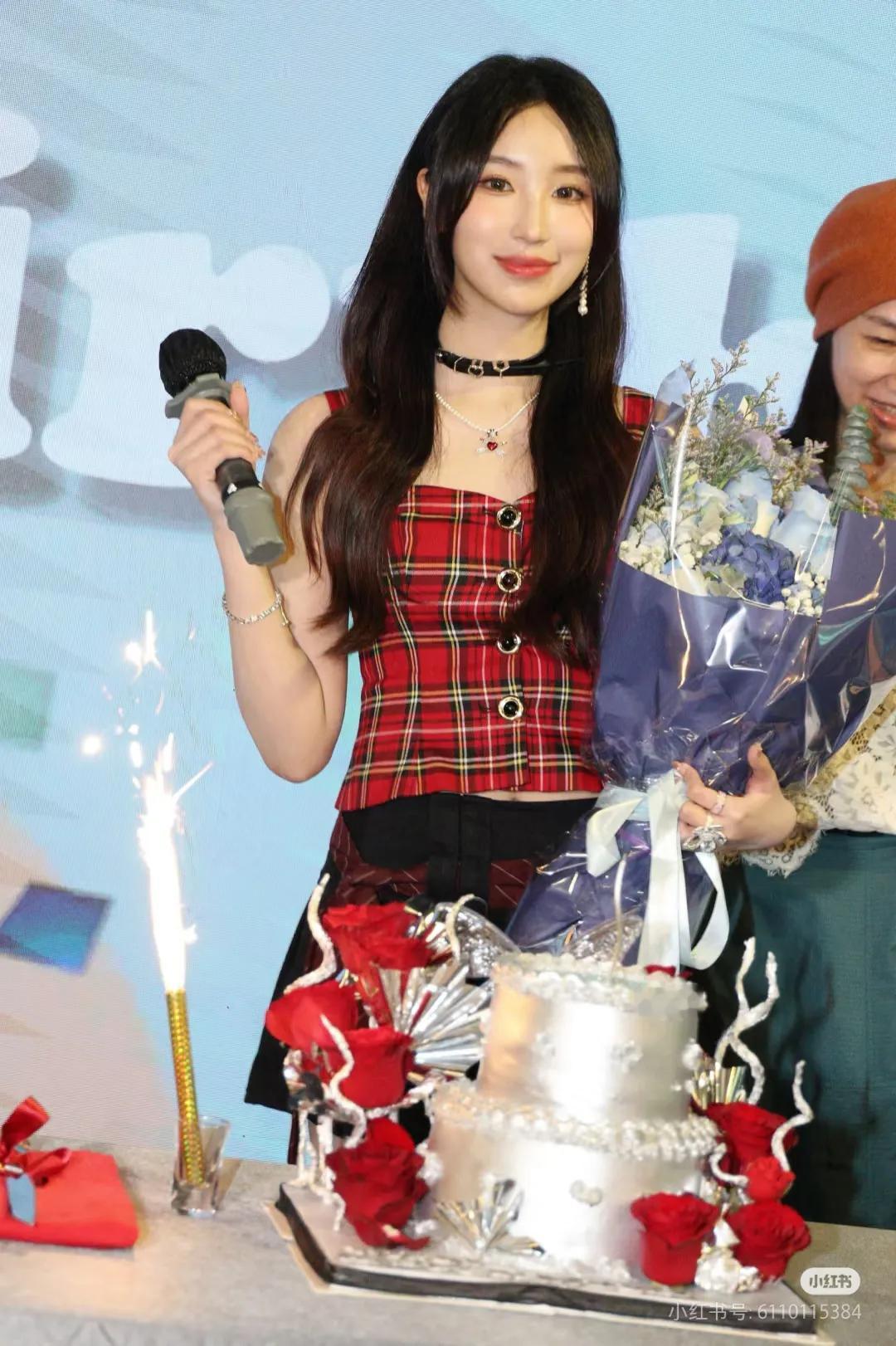 话说TVB近几年就推出了许多备受关注与瞩目的选秀综艺类节目，而《声梦传奇》对，可