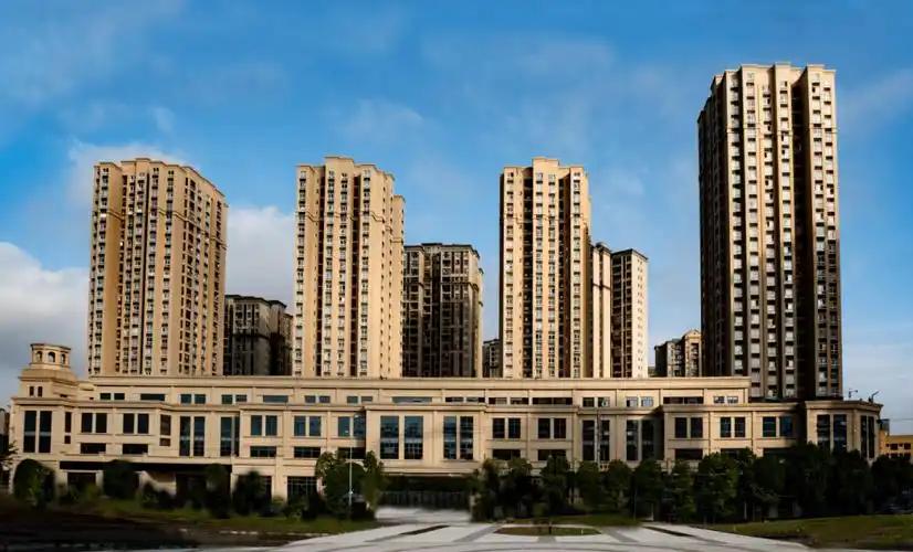 新房市场失灵对存量房影响可大了。当下楼市核心矛盾已从“新房滞销”转向“存量房流动