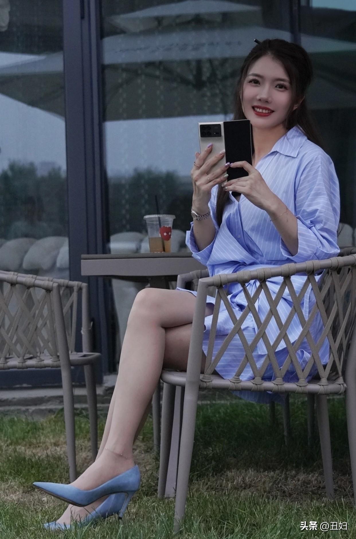我的世界杯记忆当内马尔受伤下场，整个屋子瞬间安静，那种失落感至今难忘。