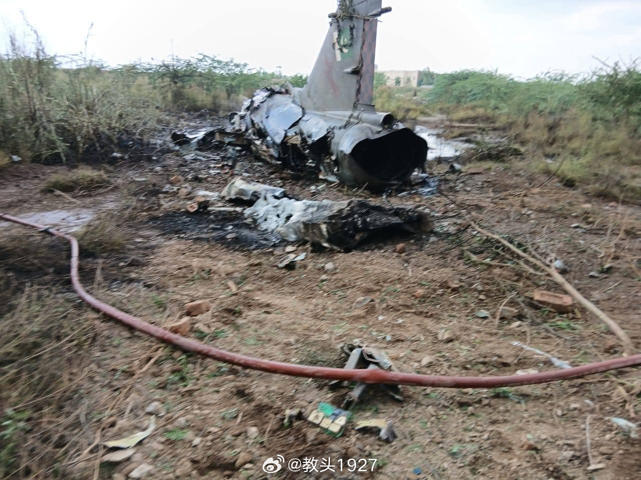 巴基斯坦空军第 32 战术攻击联队第 27“扎拉尔”中队的一架幻影 5 ROSE