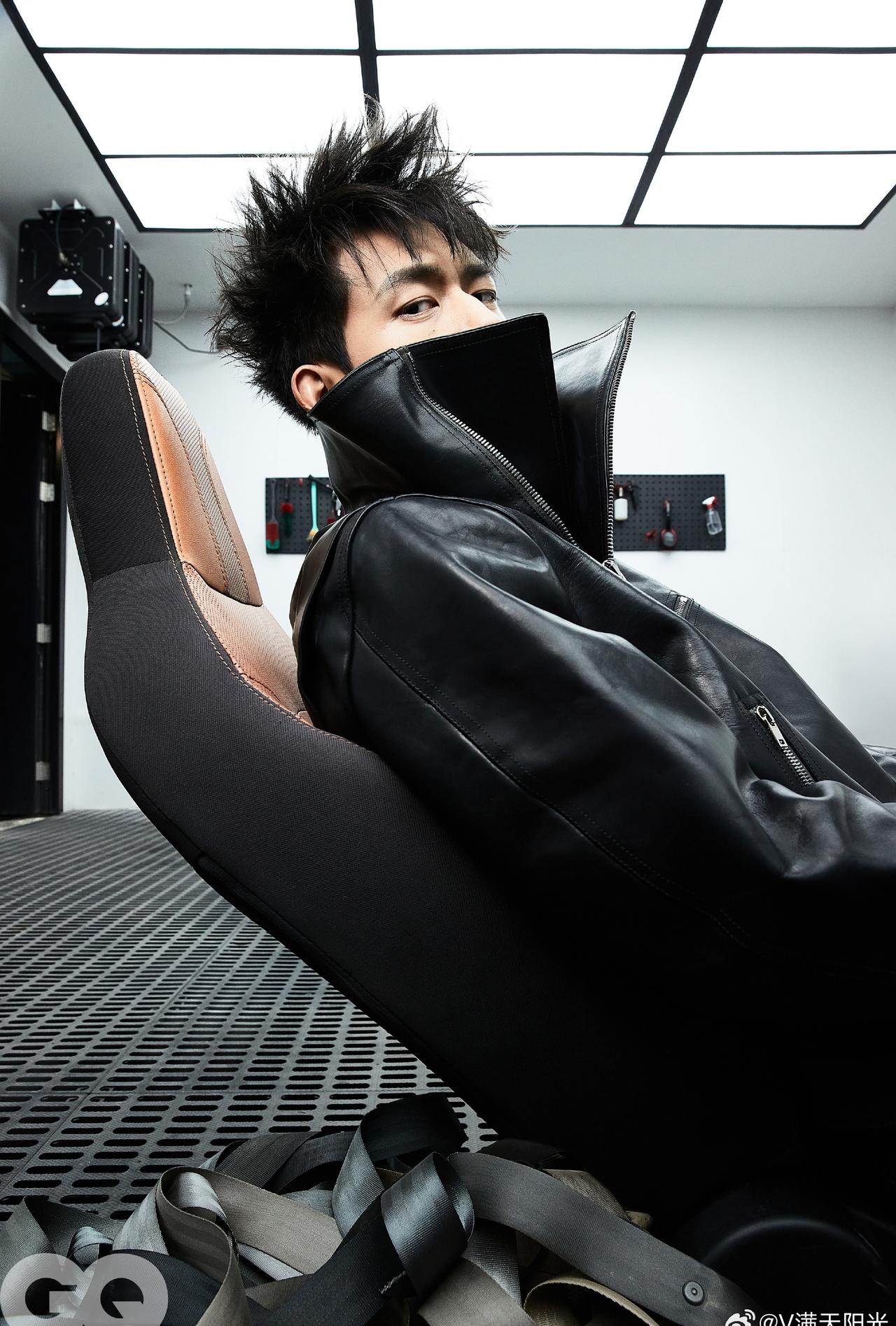 百变李现，每一面都那么帅，塑造力太绝了
@李现ing 好牛