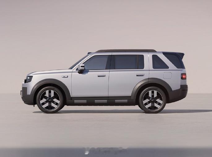 FREELANDER神行者全球首秀 轮眉太大，轮子显得有点小了 前挡玻璃上沿的设