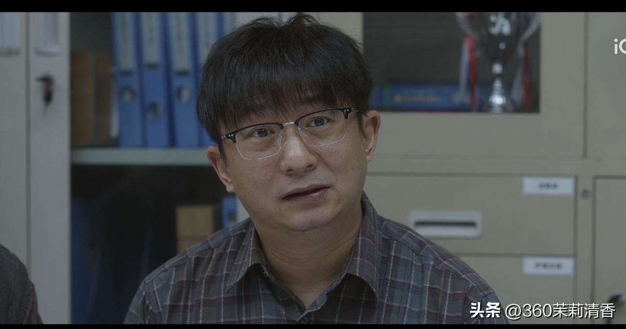 电视剧《问心2》新剧情中，胡纬平（宗俊涛综）的遭遇戳痛了多少中年人的内心，母亲余