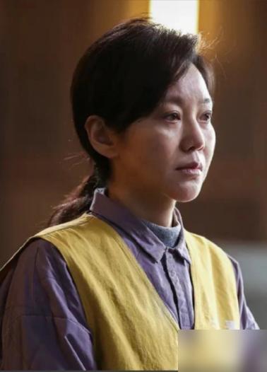 24集反腐剧，央视播出，闫妮高明领衔主演，集结多位金牌老戏骨，剧情环环相扣，熬夜