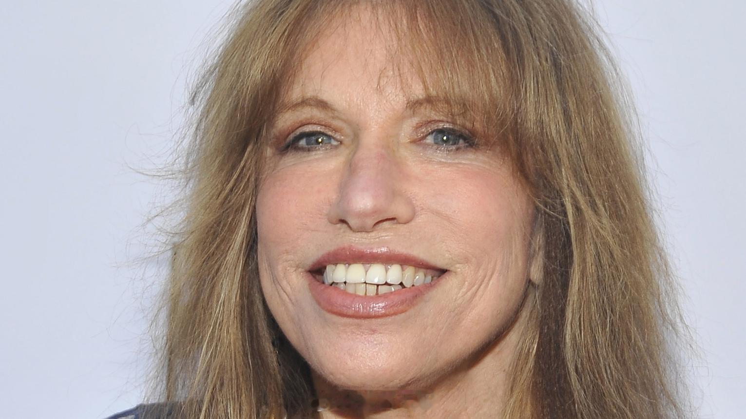 什么是帕金森病 美国著名创作歌手 Carly Simon 于7月27日公开表示，