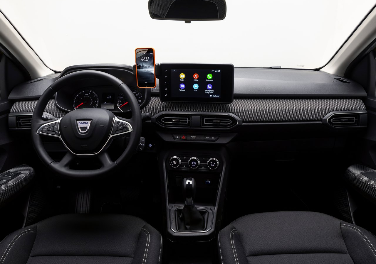 达契亚   2021  Dacia Logan，第三代入门三厢家用轿车，与San