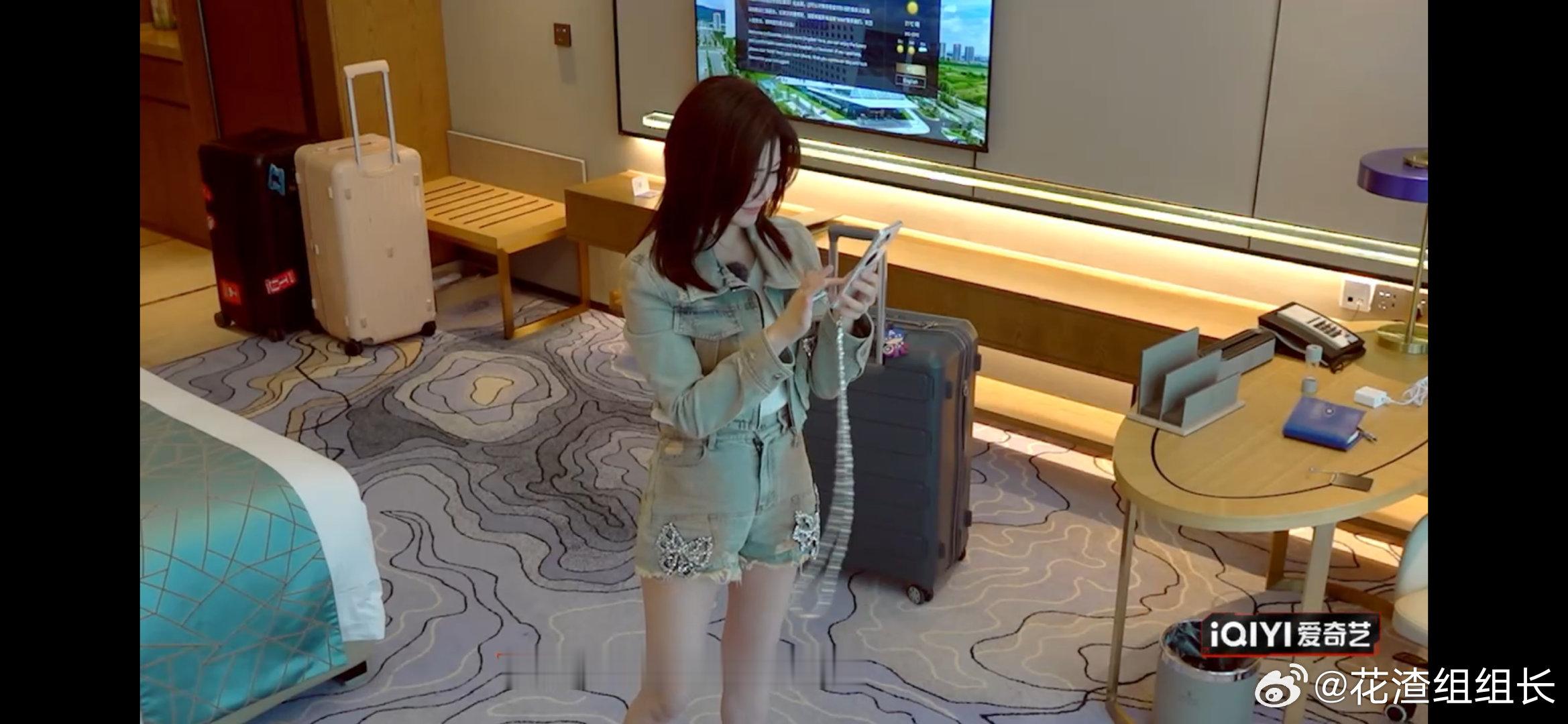 #陈妍希随身携带体重秤#陈妍希真的是我见过身材管理最到位的女明星了呀，真的没想到