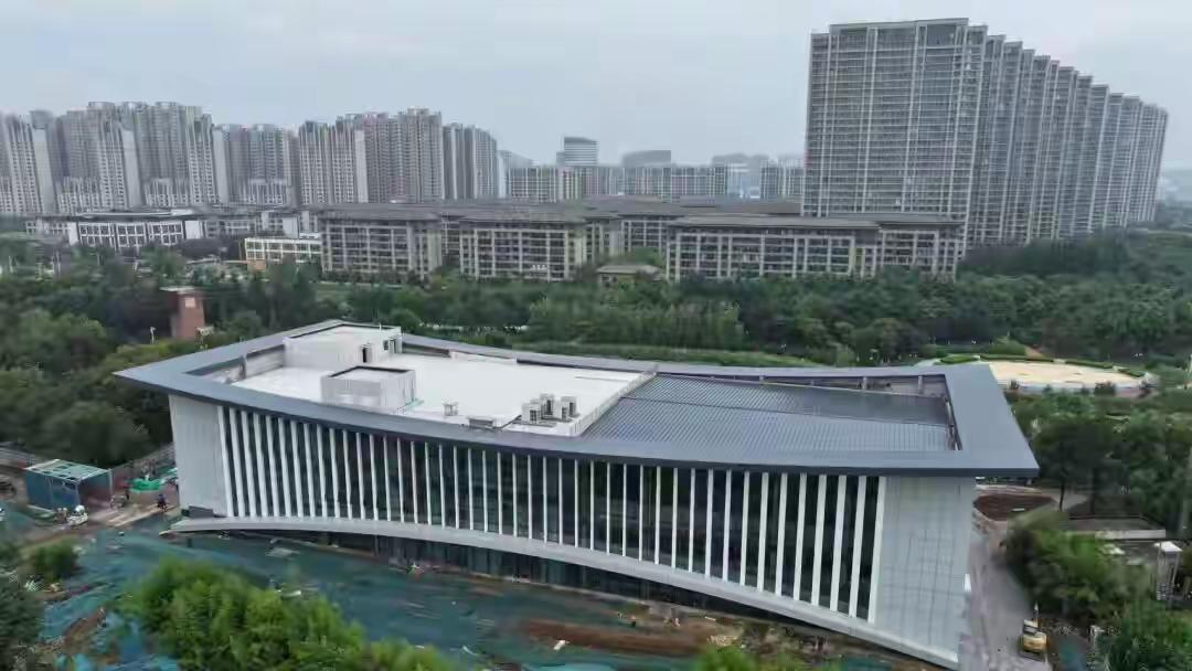 位于咸阳市高新区两寺渡公园的湖畔书屋马上就要建好了，目前主体建筑已经建成，建成后