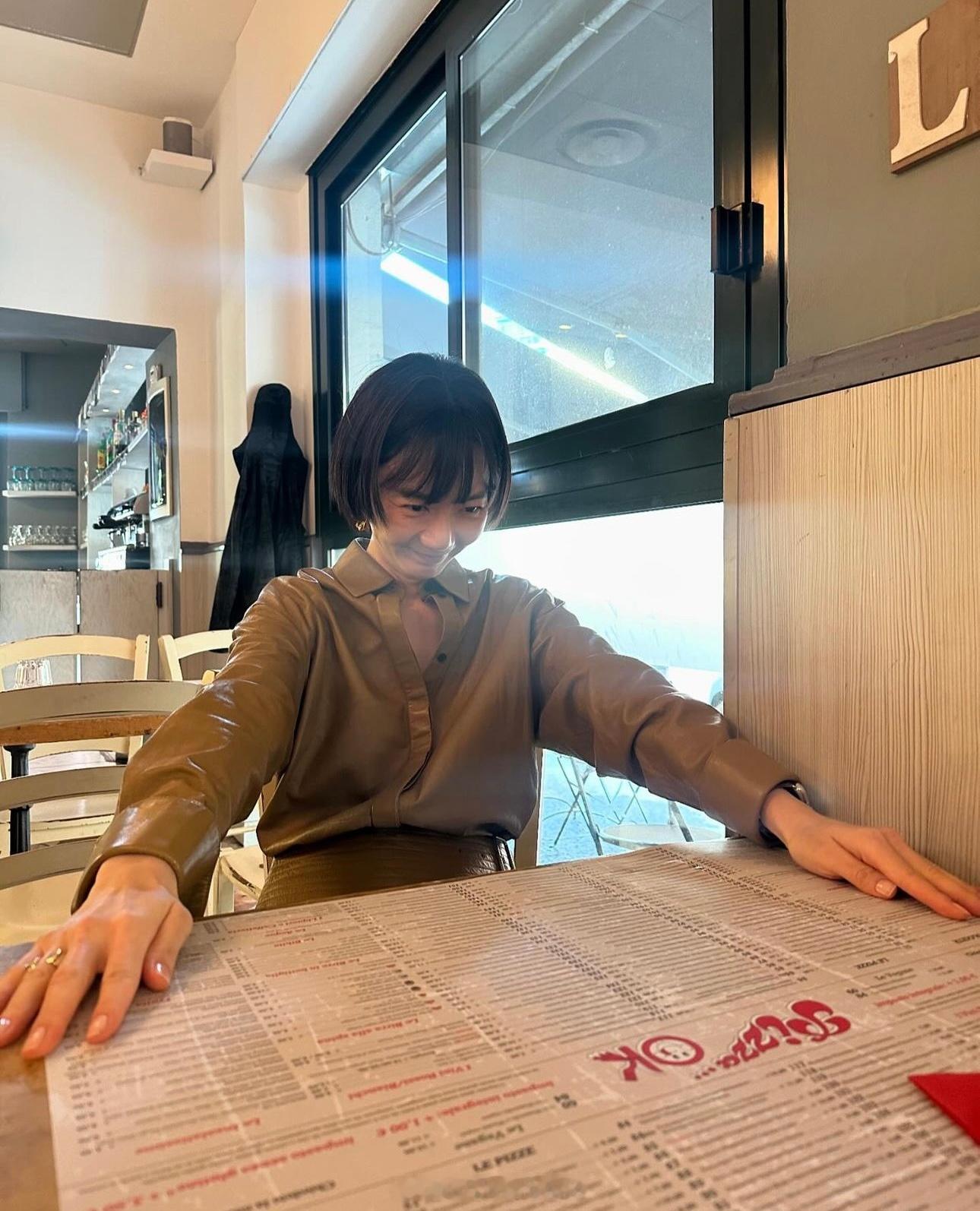 #裴斗娜# 裴斗娜 看完秀姐就是小可爱🥰 ​​​