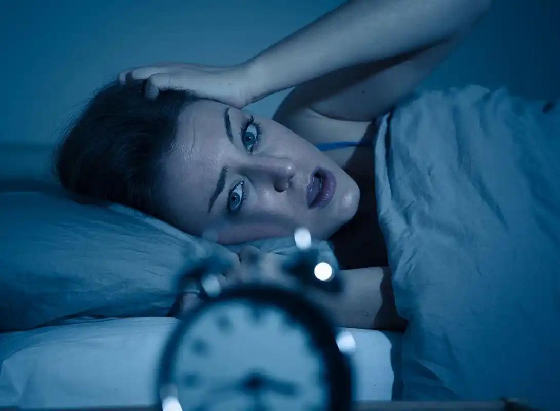 失眠 6 大误区坑惨你！达利雷生打破 “成瘾” 顾虑，科学助眠不踩雷
张阿姨被失