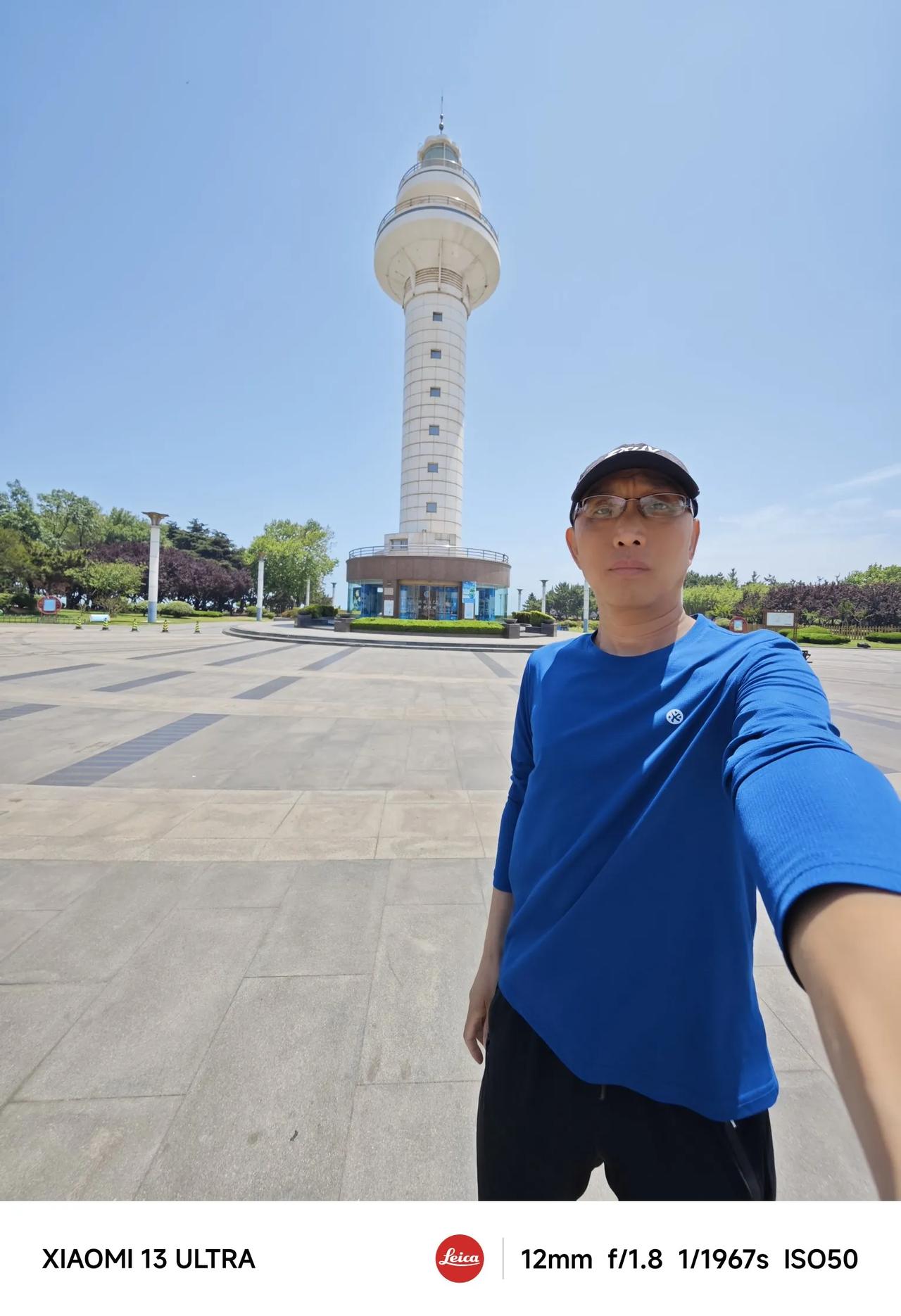 自驾山东海岸线，来到海滨城市日照。日照的滨海旅游资源还是很多的。从灯塔景区，到万
