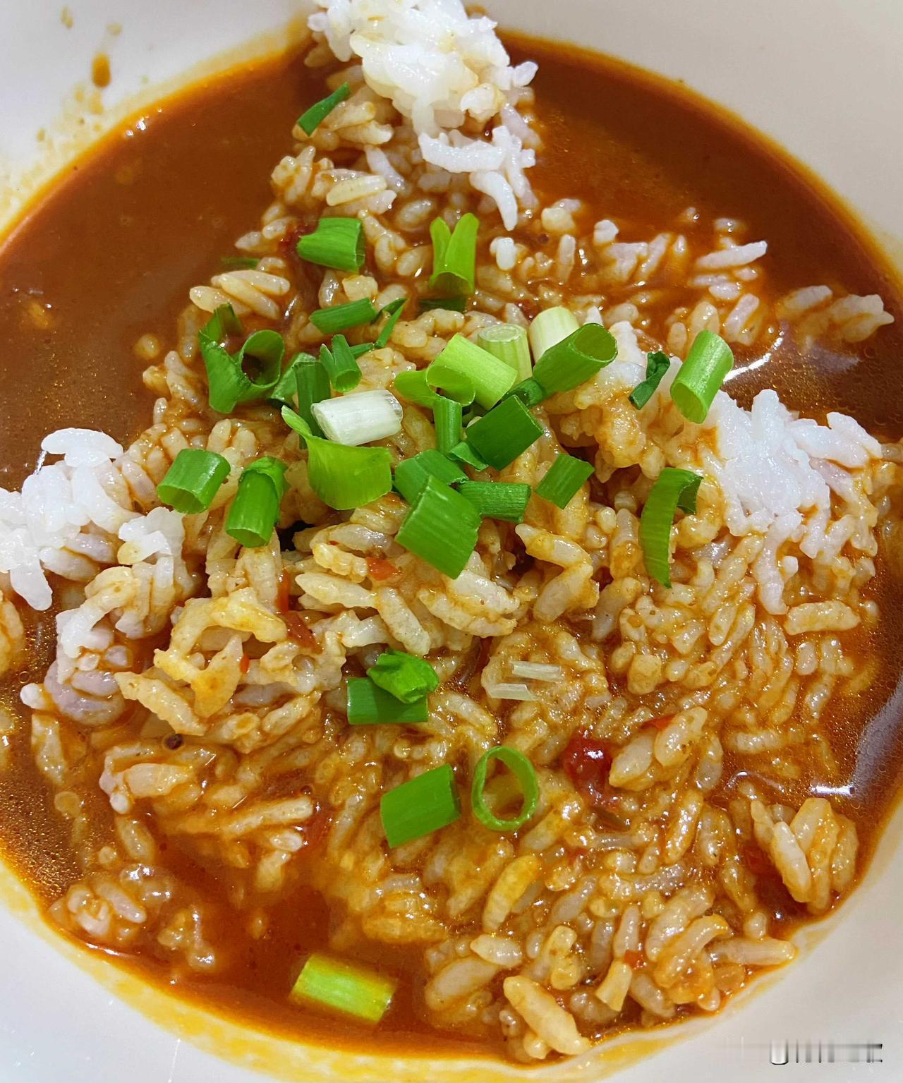 这个晚餐虽然有点混搭，但是货还是很足，很有分量的。

大哥的晚餐：排骨、蒜苔、杏