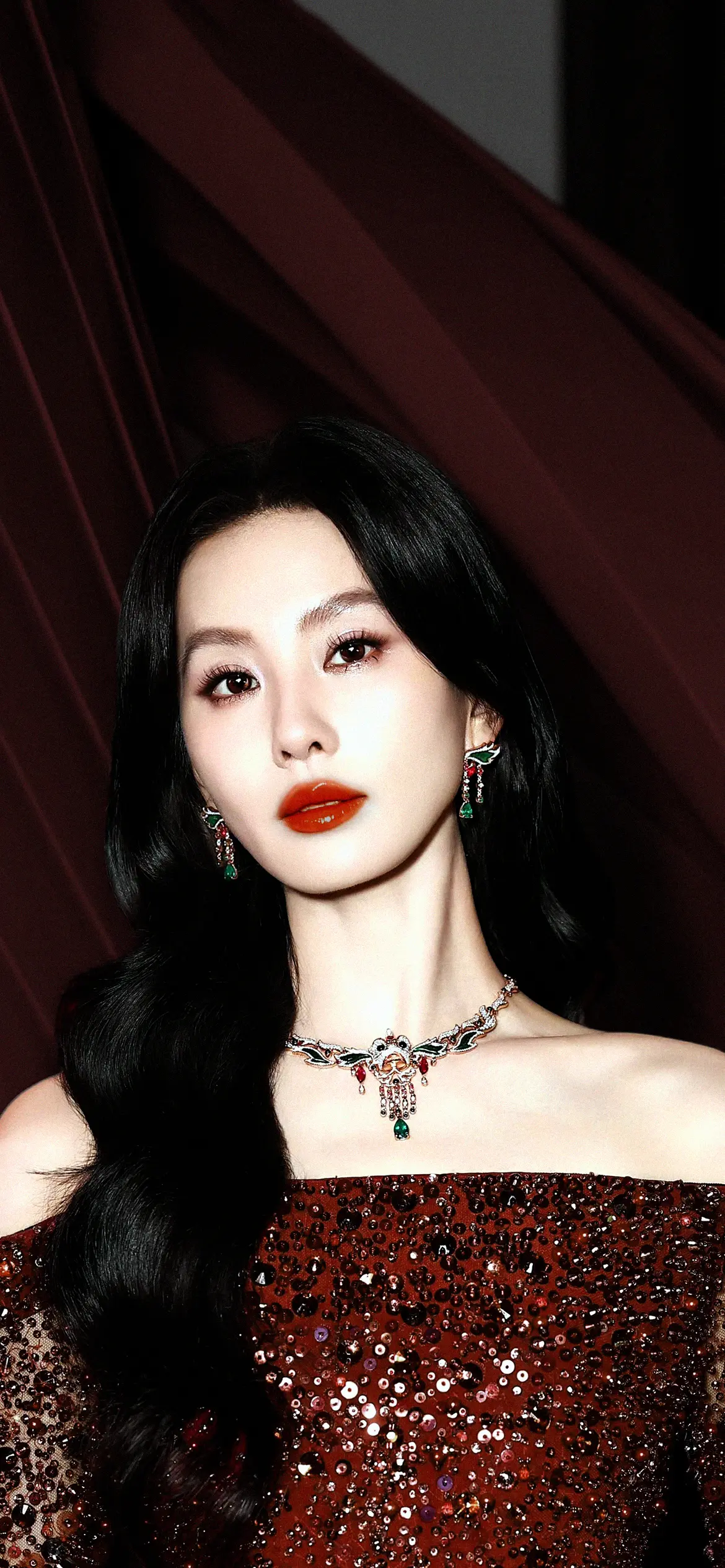 明艳大美人