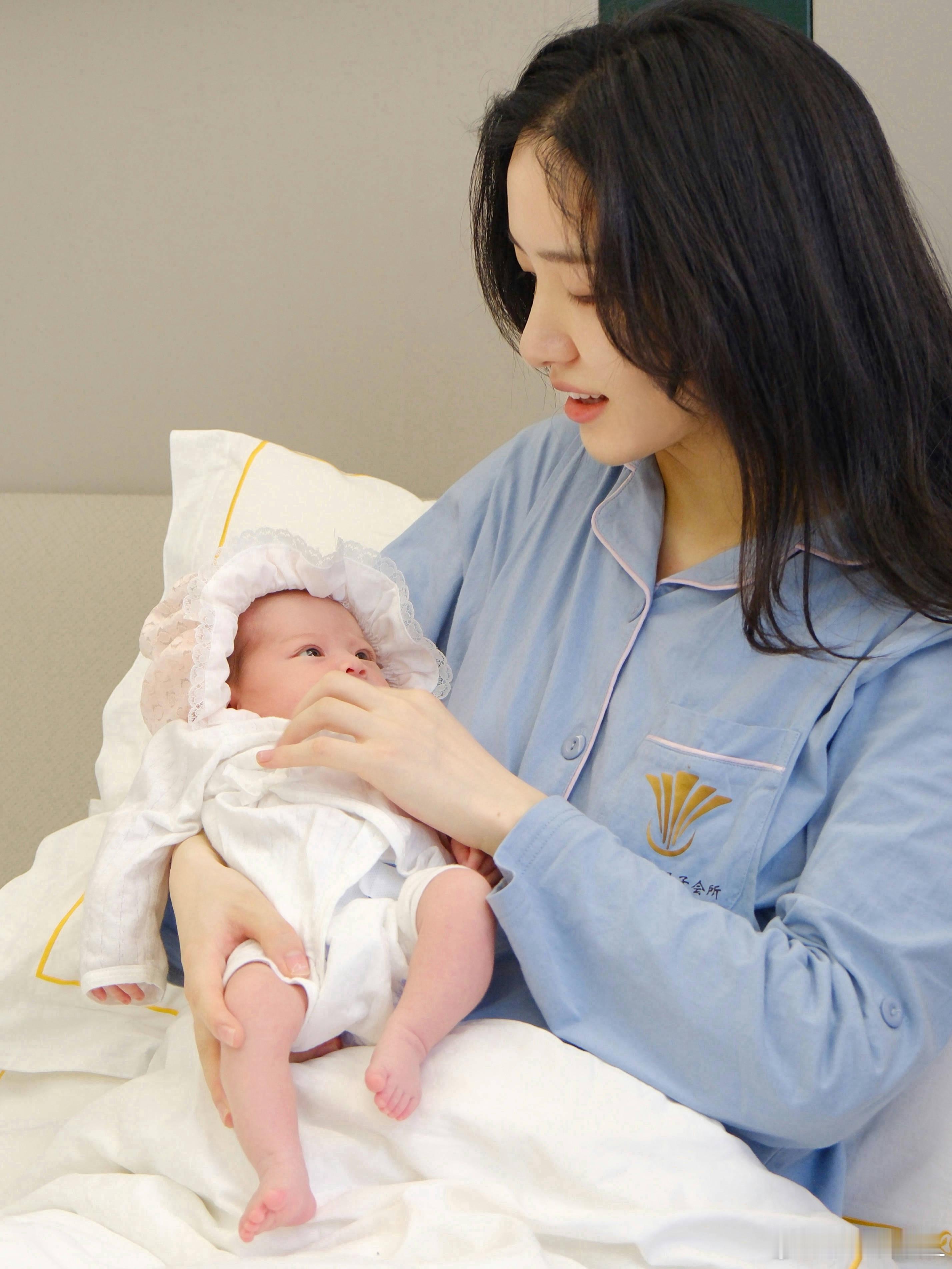 欢迎小小的你来到这个世界 萌娃养成记[超话]  宝宝[超话]  
